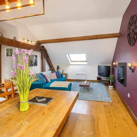Centre Riverside Apartment-central Location Appartement *