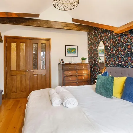 Centre Riverside Apartment-central Location * York