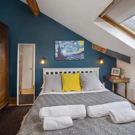 Centre Riverside Apartment-central Location * York